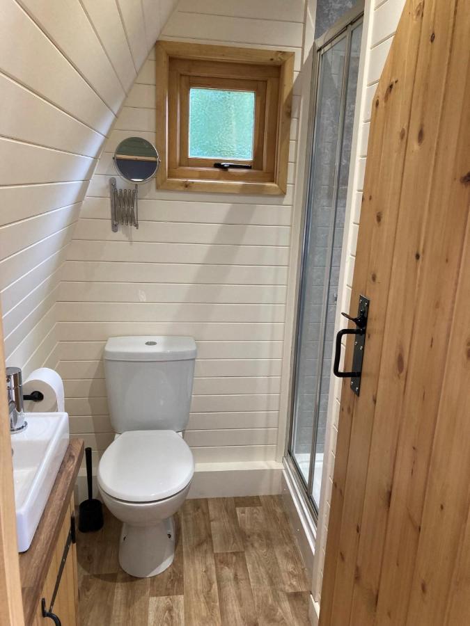 Delor - Bryntalch Glamping Pods Hotel Montgomery Kültér fotó
