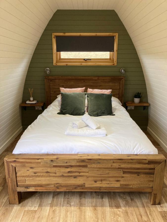 Delor - Bryntalch Glamping Pods Hotel Montgomery Kültér fotó