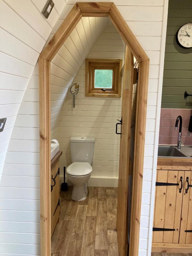 Delor - Bryntalch Glamping Pods Hotel Montgomery Kültér fotó