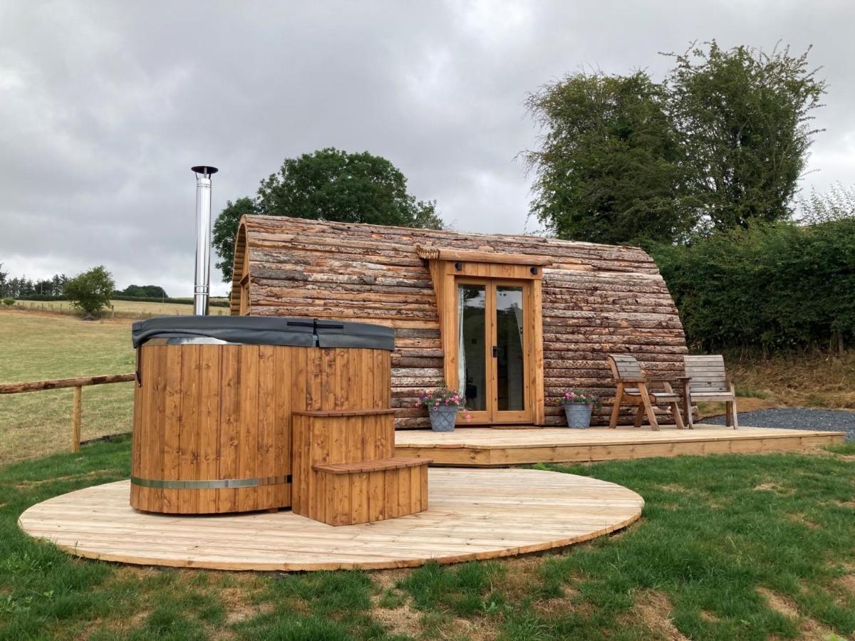 Delor - Bryntalch Glamping Pods Hotel Montgomery Kültér fotó